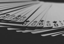 Kalandok a fekete özvegy hálójában: pasziánsz modern köntösben kártya